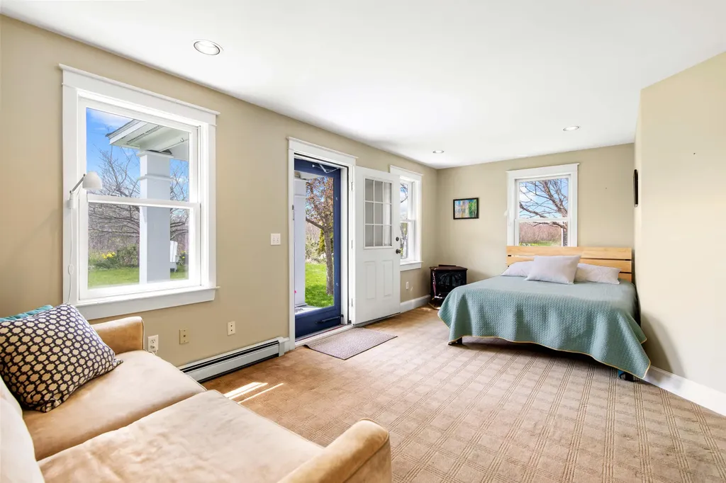 28 Willow Lane Portland ME 04102