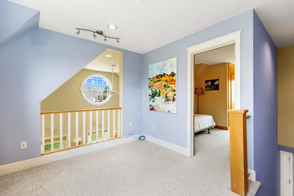 28 Willow Lane Portland ME 04102