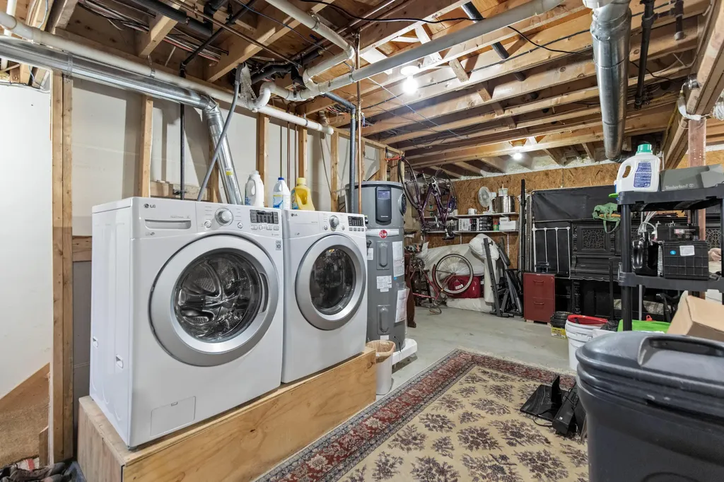 28 Willow Lane Portland ME 04102