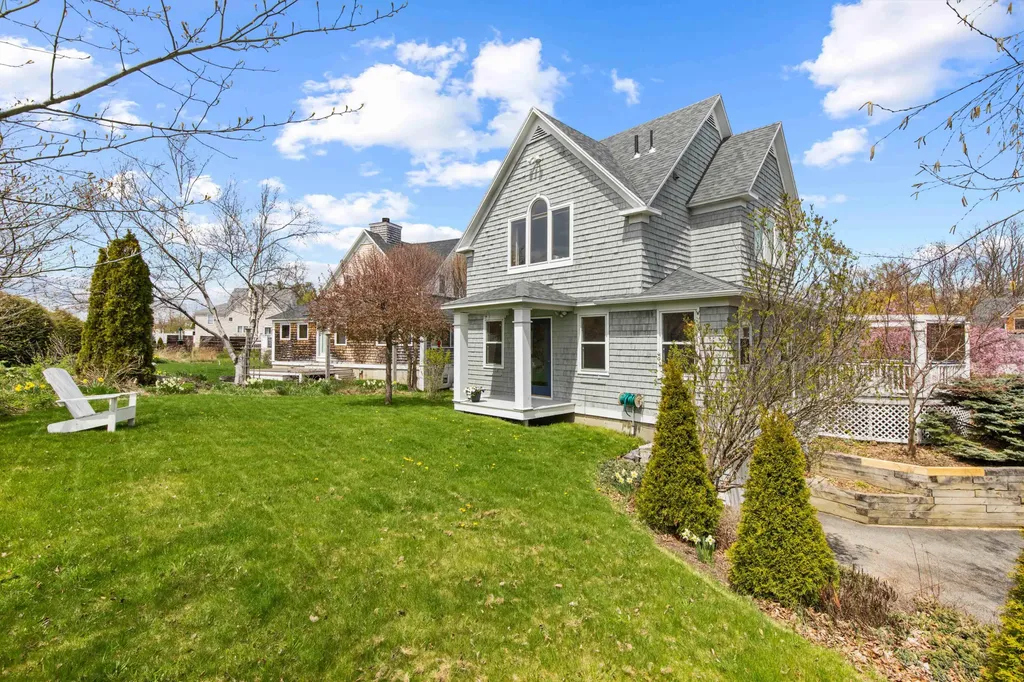 28 Willow Lane Portland ME 04102