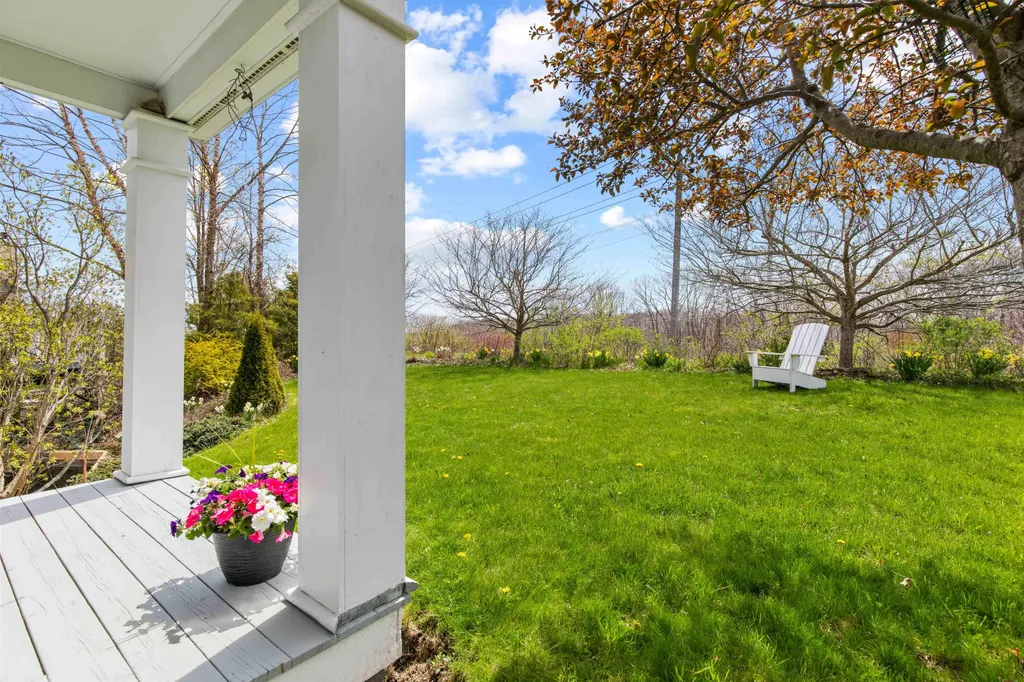 28 Willow Lane Portland ME 04102