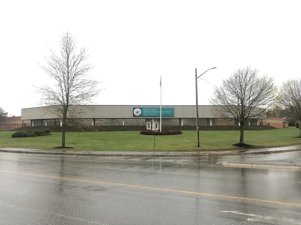 19 Maine Avenue Bangor ME 04401
