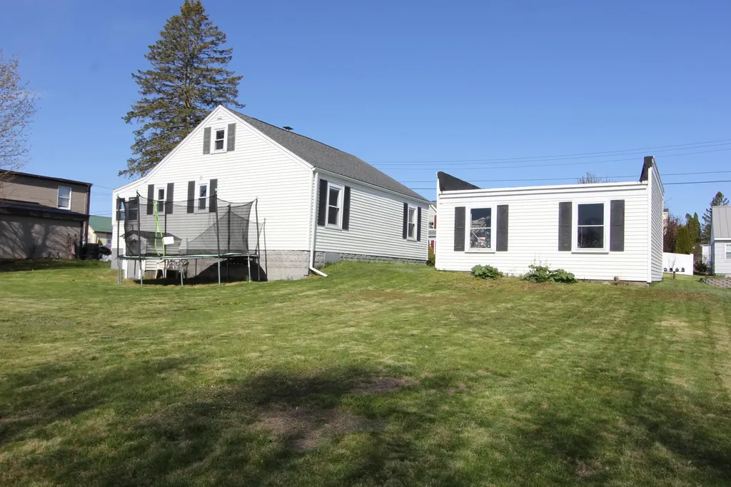 45 Cassell Street Lewiston ME 04240