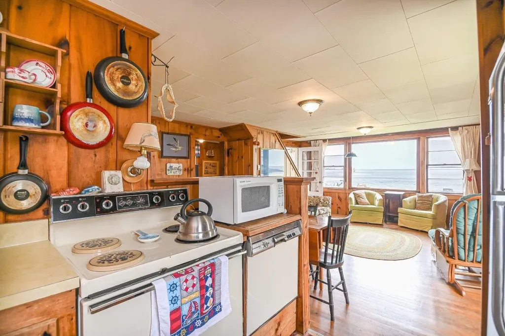 21 Lobster Cove Road Extension York ME 03909