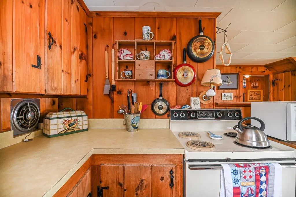 21 Lobster Cove Road Extension York ME 03909