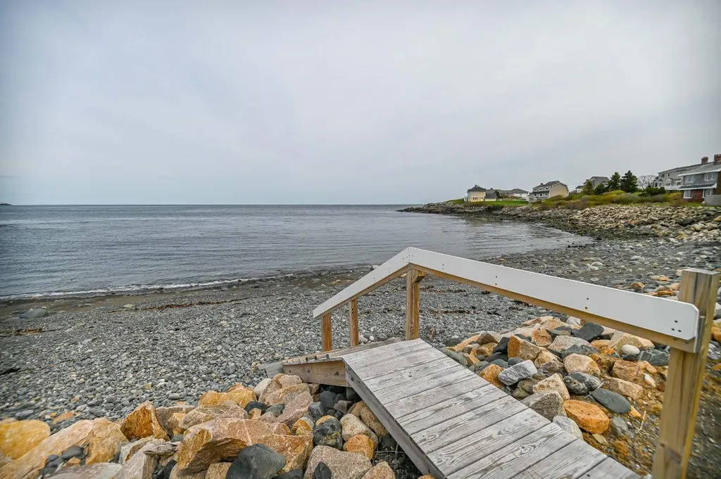 21 Lobster Cove Road Extension York ME 03909