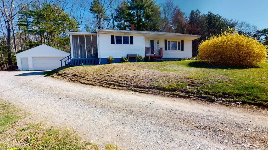 12 Gardner Road Orono ME 04473