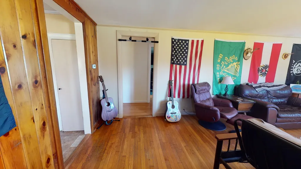 12 Gardner Road Orono ME 04473