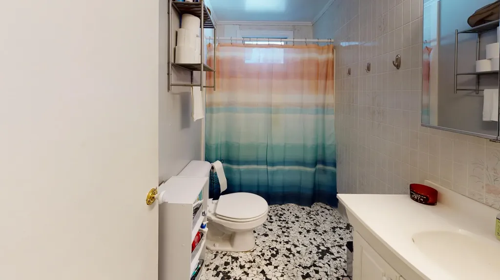 12 Gardner Road Orono ME 04473