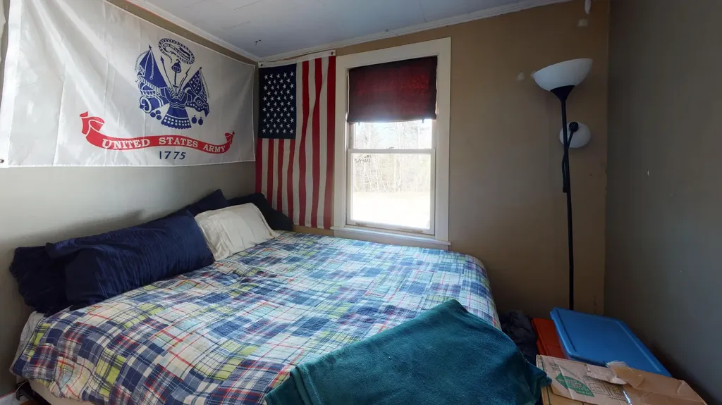 12 Gardner Road Orono ME 04473