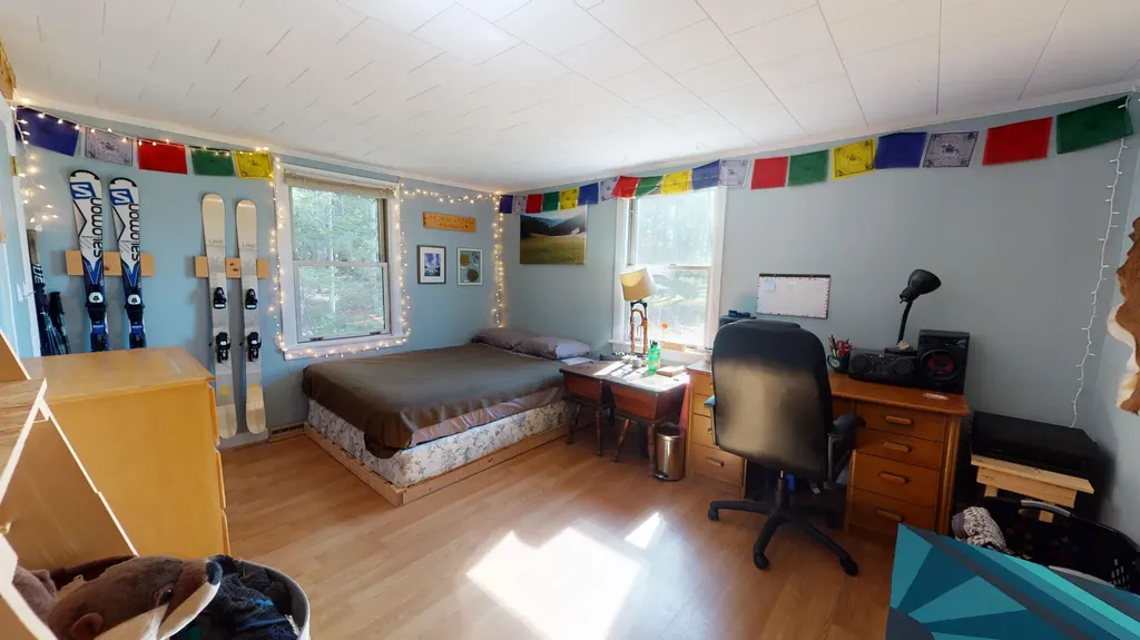 12 Gardner Road Orono ME 04473
