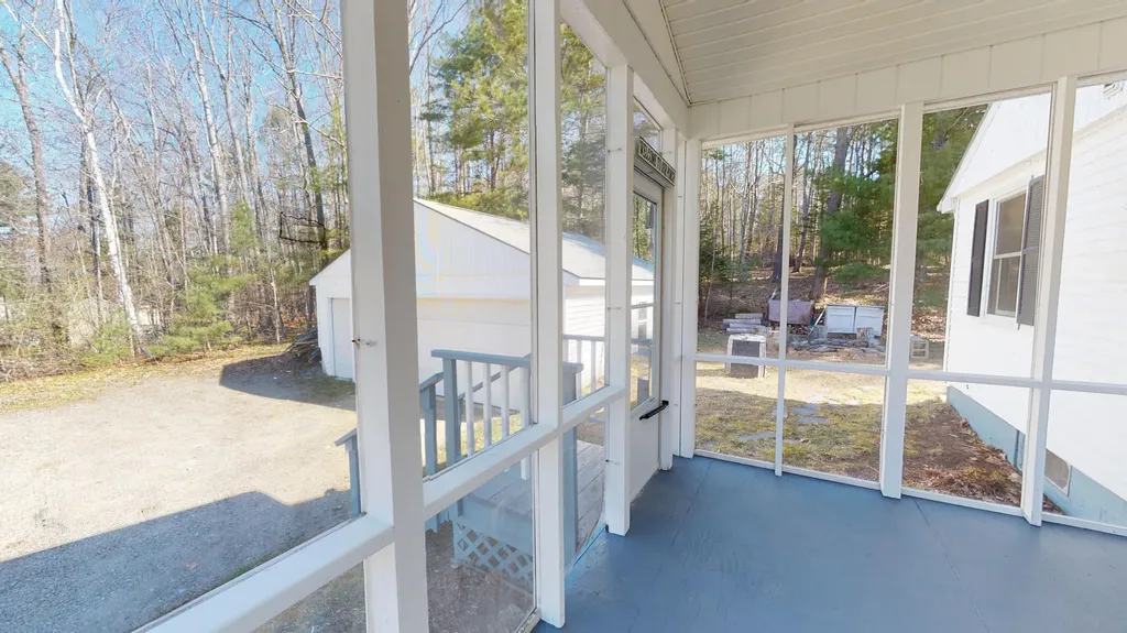12 Gardner Road Orono ME 04473