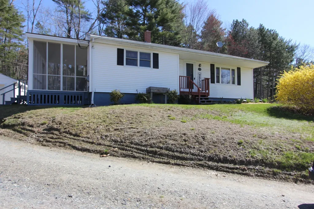 12 Gardner Road Orono ME 04473