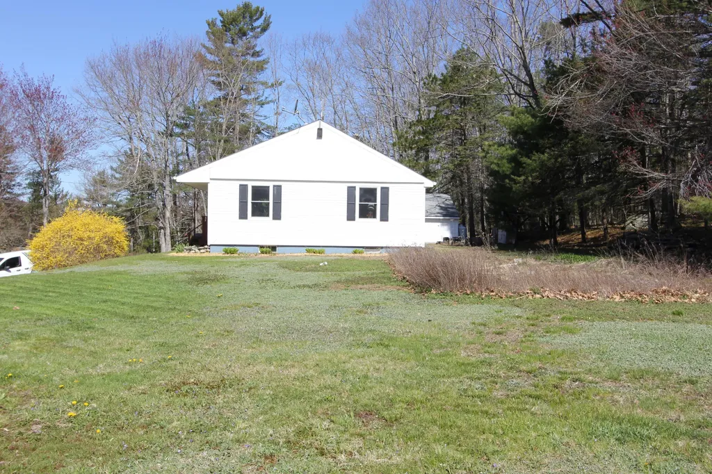 12 Gardner Road Orono ME 04473
