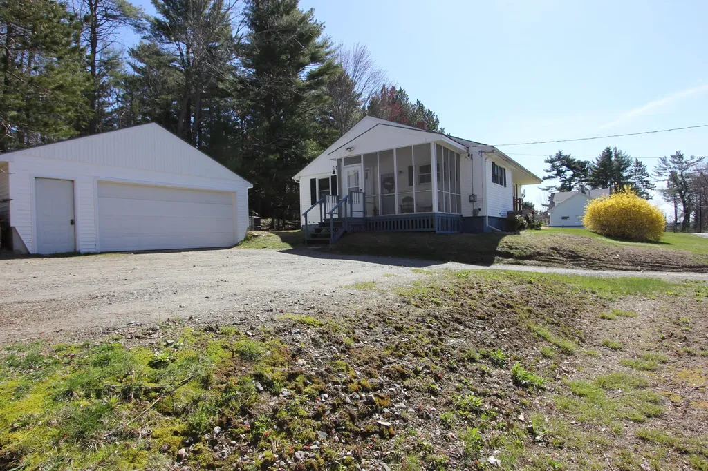 12 Gardner Road Orono ME 04473