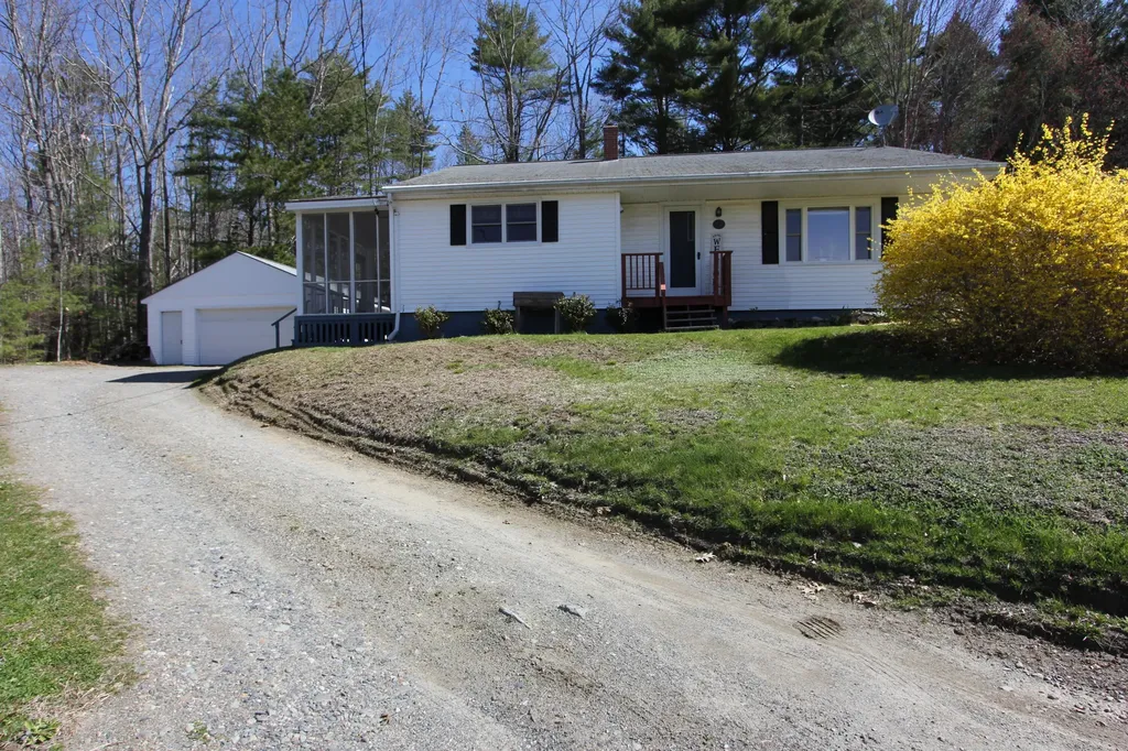 12 Gardner Road Orono ME 04473