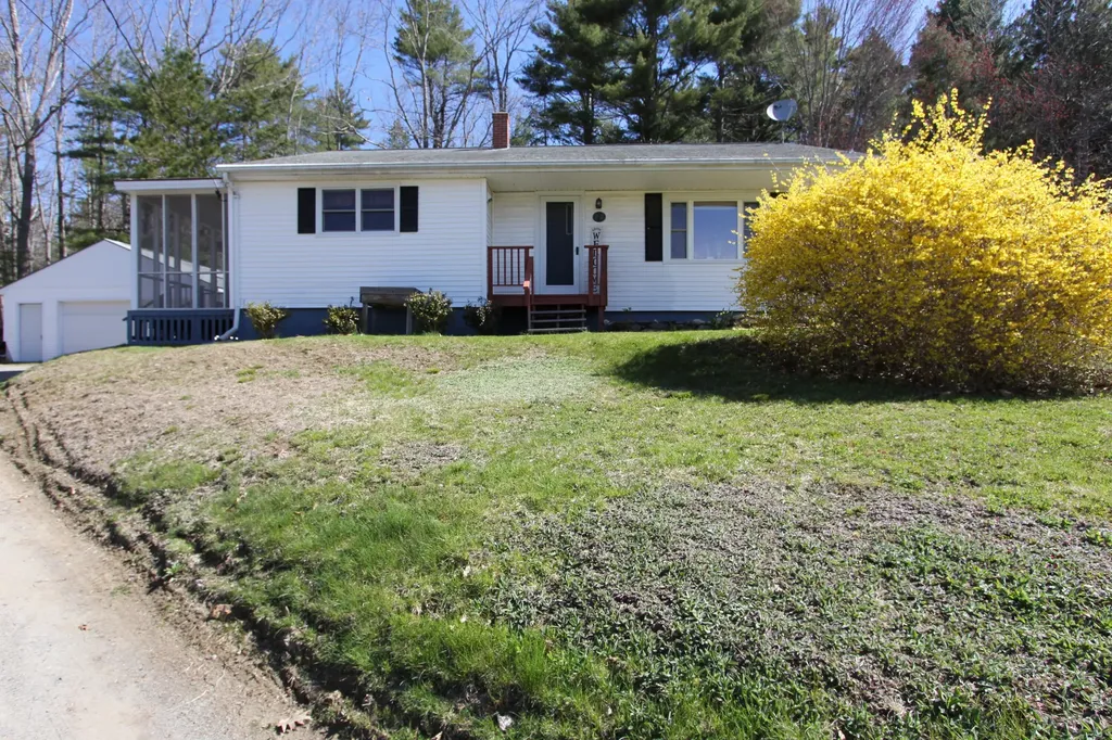 12 Gardner Road Orono ME 04473