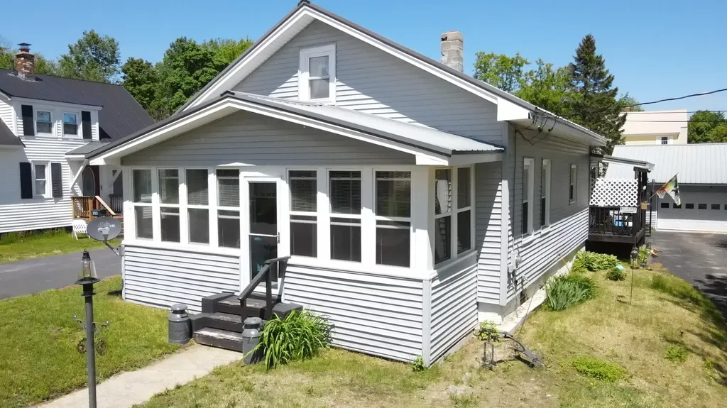 247 Maine Avenue Millinocket ME 04462