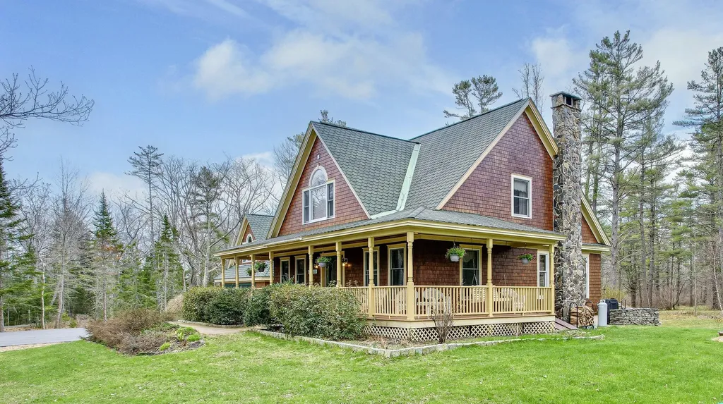 60 High Head Road Harpswell ME 04079