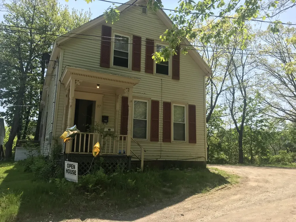 37 Harvey Street Biddeford ME 04005