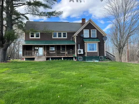 137 Middle Road Fairfield ME 04937