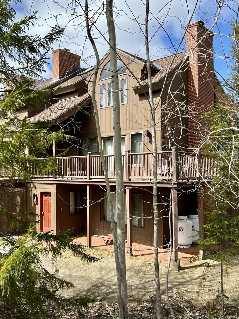 523 Spruce Creek Road Carrabassett Valley ME 04947
