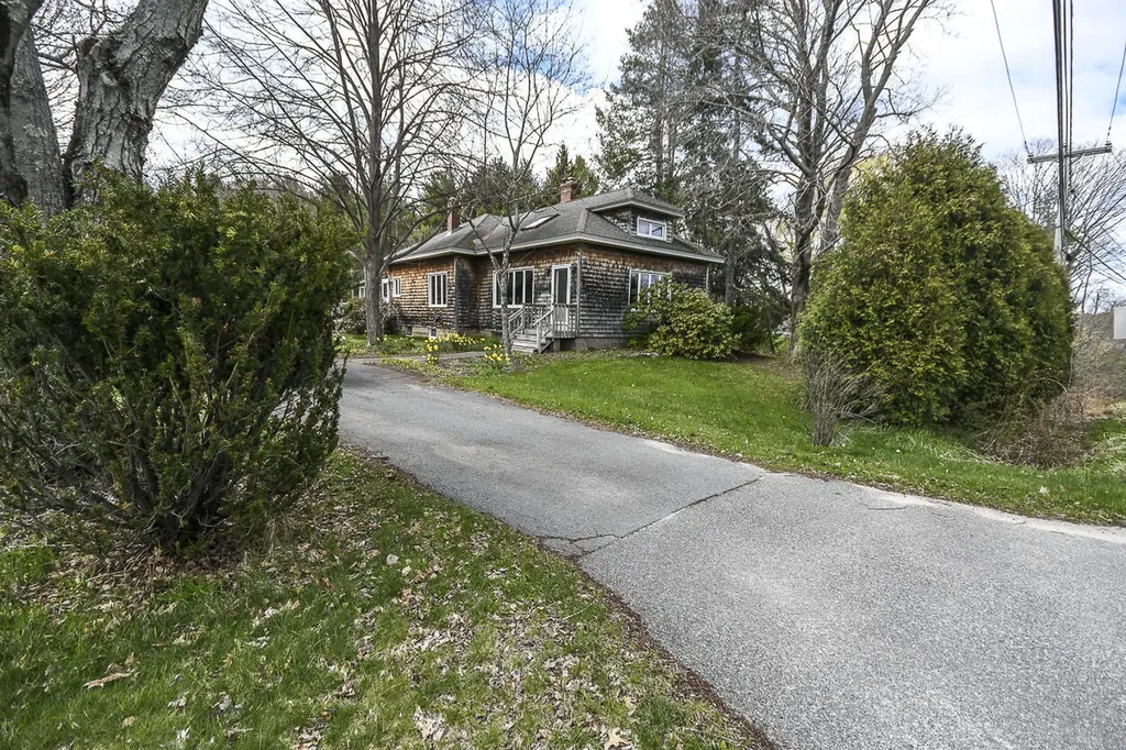 78 Payne Road Scarborough ME 04074