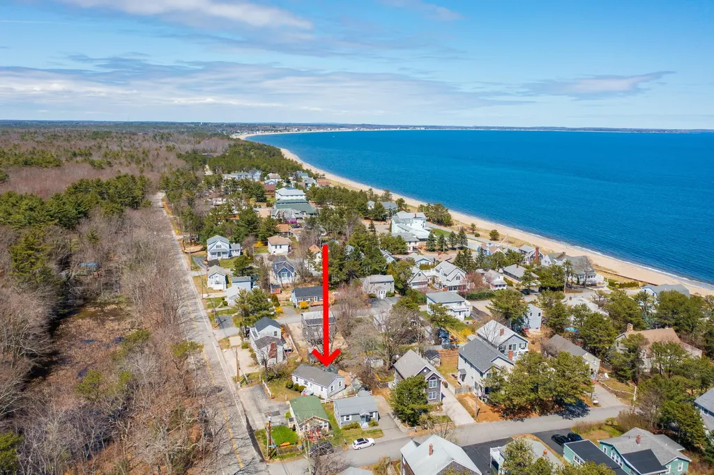 61 Seaside Avenue Saco ME 04072