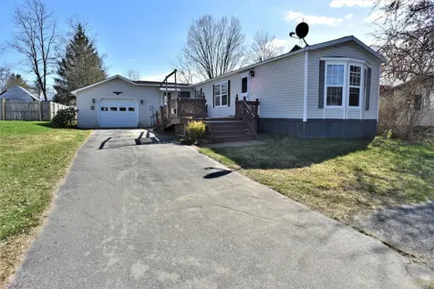 22 Houghton Street Madison ME 04950