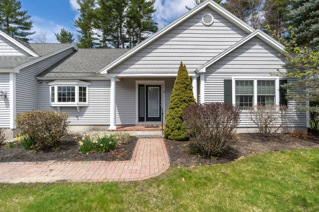 14 Crystal Lane Yarmouth ME 04096