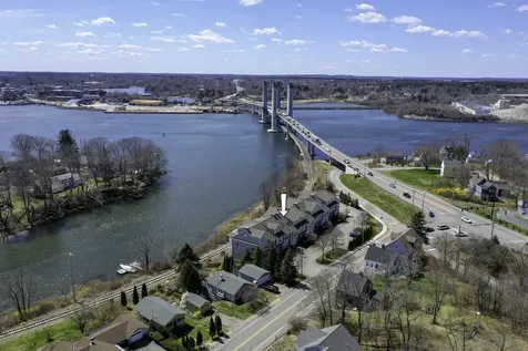19 Bridge Street Kittery ME 03904