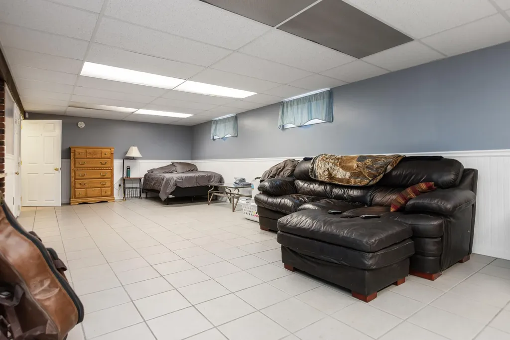 30 South Surry Lane Lewiston ME 04240
