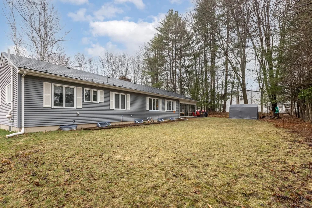 30 South Surry Lane Lewiston ME 04240