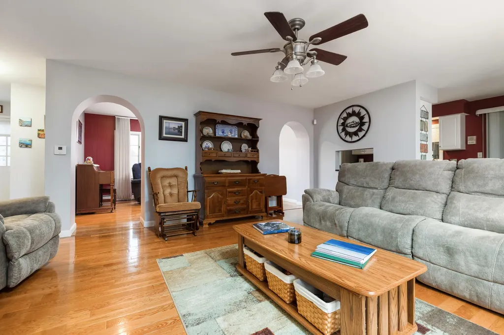 30 South Surry Lane Lewiston ME 04240