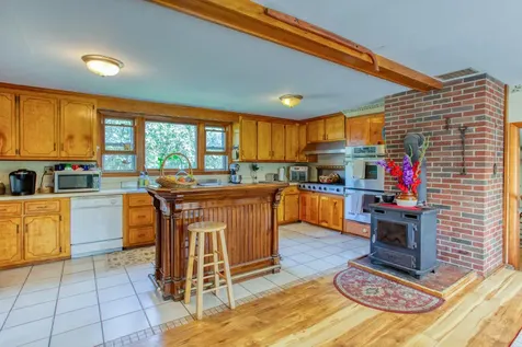 2388 Winslows Mills Road Waldoboro ME 04572