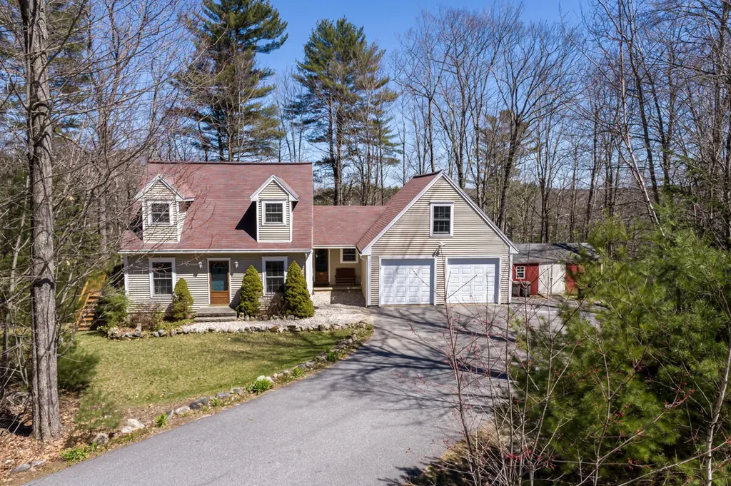 12 Wires Hill Road Durham ME 04222