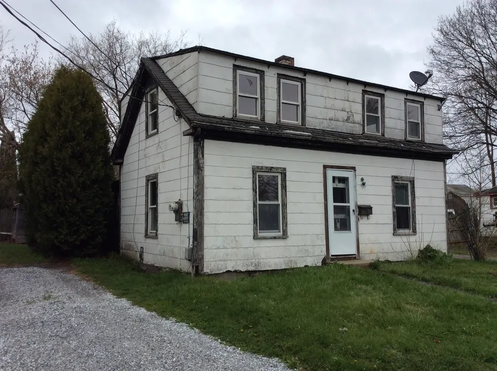 9 Halls Lane Rockland ME 04841