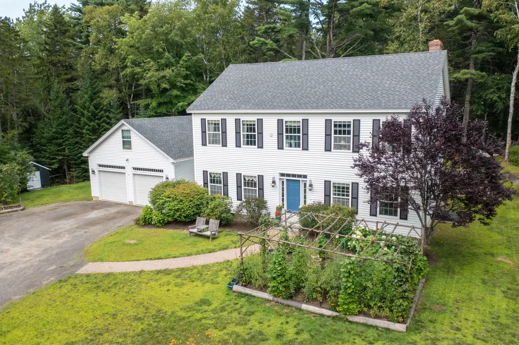 36 Forest Glen Drive Rockport ME 04856