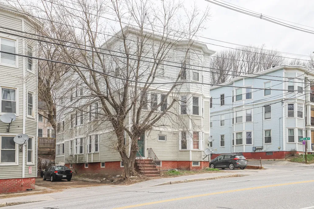 724 Lisbon Street Lewiston ME 04240