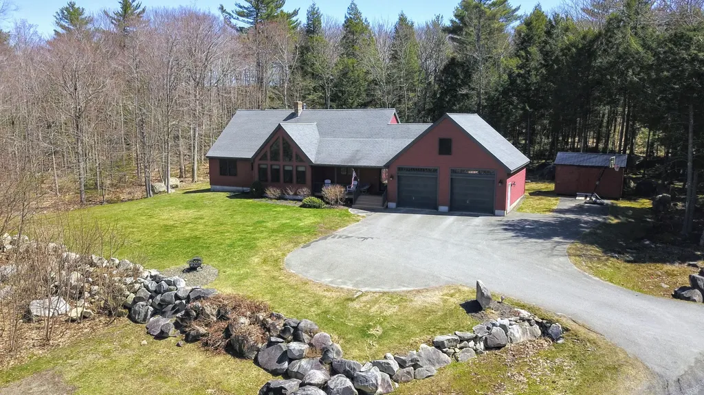 41 Bay View Drive Belgrade ME 04917