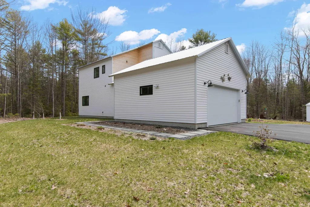 65 Conifer Way Arundel ME 04046