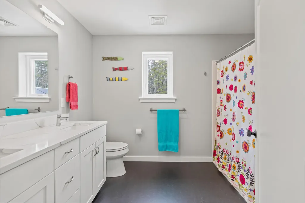 65 Conifer Way Arundel ME 04046
