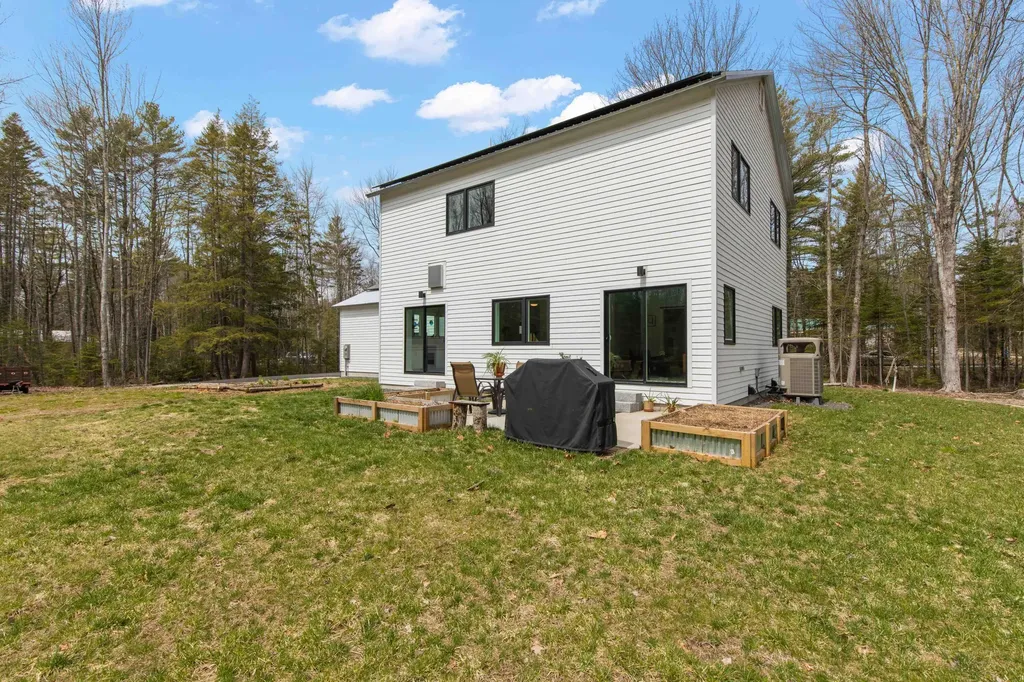 65 Conifer Way Arundel ME 04046