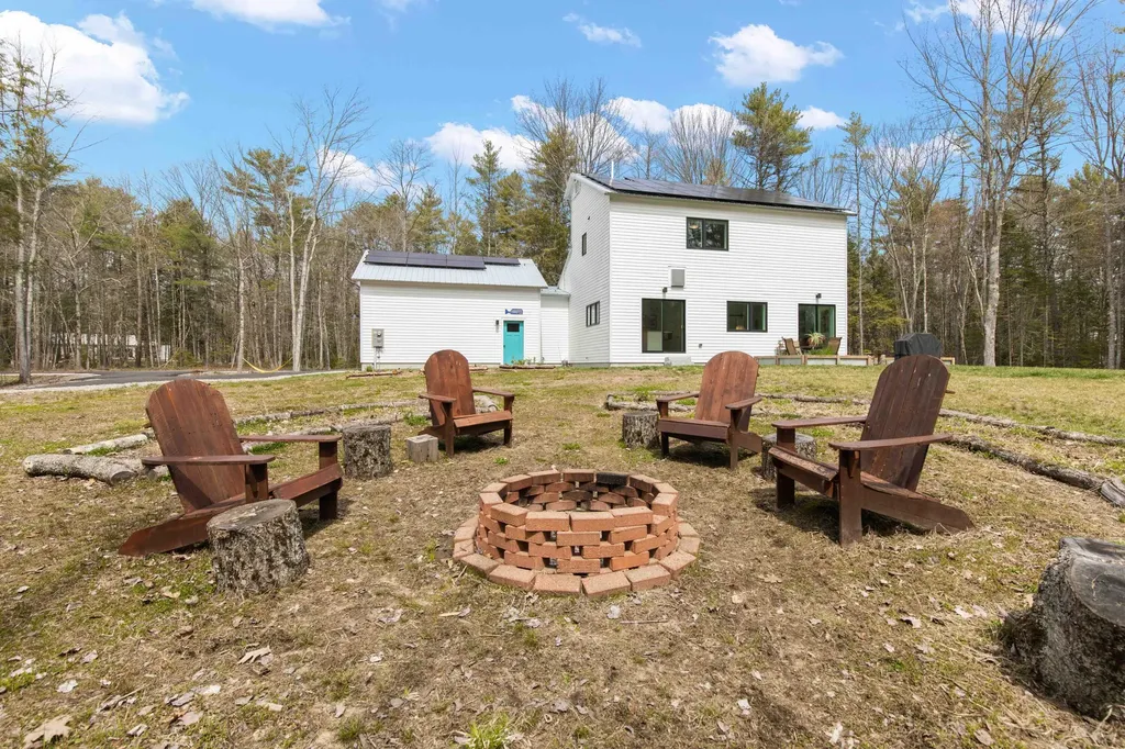 65 Conifer Way Arundel ME 04046