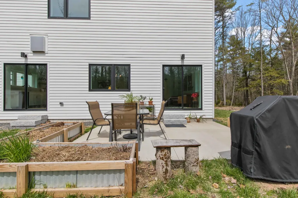 65 Conifer Way Arundel ME 04046