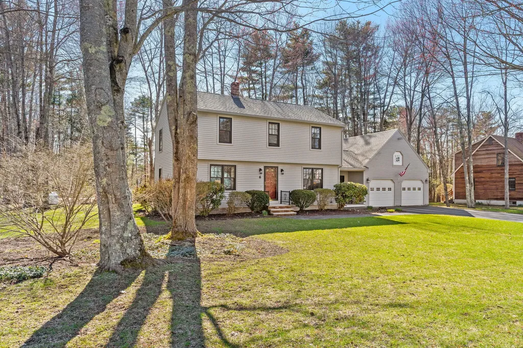 6 Iris Drive Scarborough ME 04074