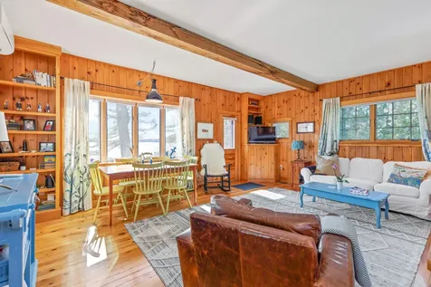75 Shore Drive Freeport ME 04032