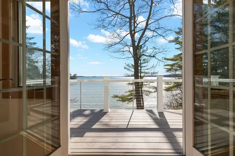 75 Shore Drive Freeport ME 04032