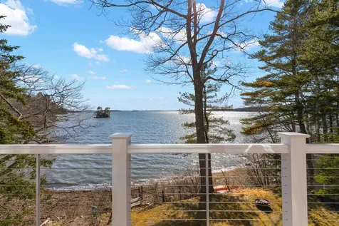 75 Shore Drive Freeport ME 04032