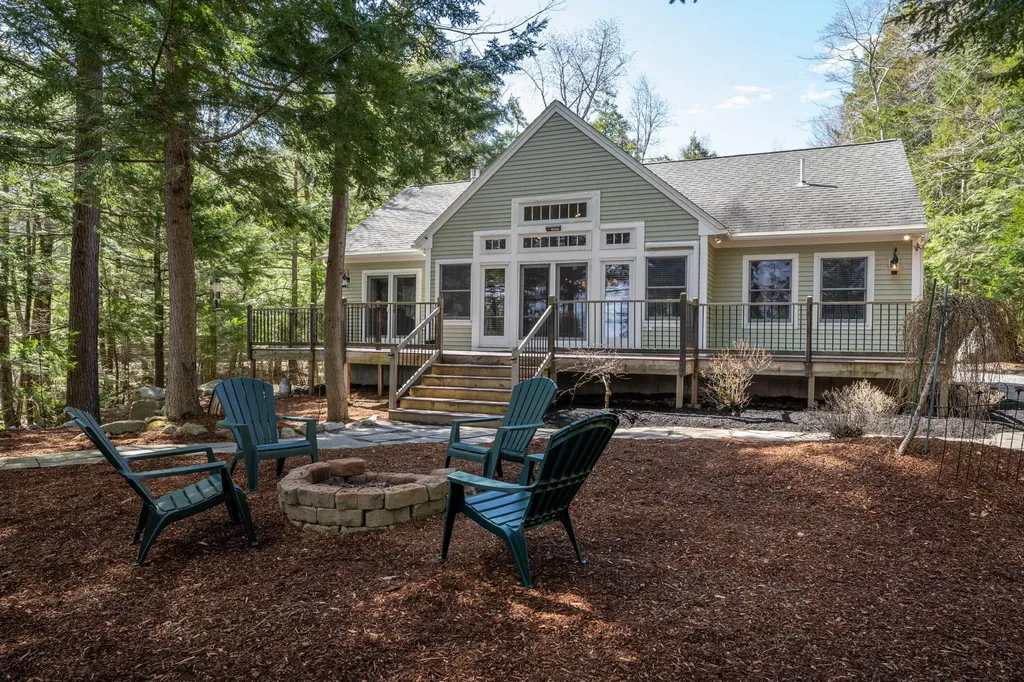 28 Whittemore Cove Road Raymond ME 04071